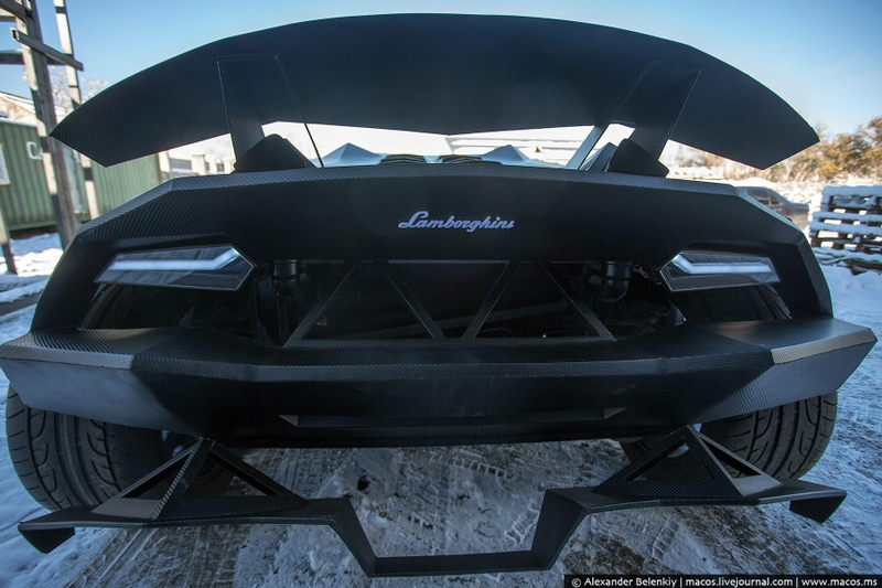 Illustration for article titled These guys made a $2 million Lamborghini with only $15,000 and a Volvo